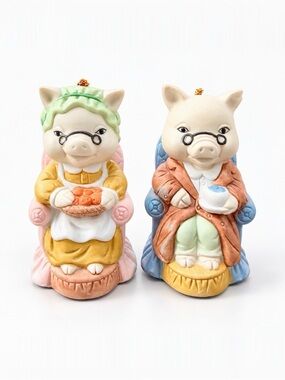 Vintage Artmark Mr & Mrs Pig Collector’s Bells Porcelain Bisque Set Boxed